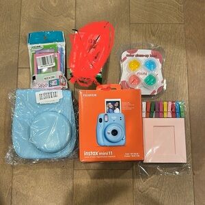 Fujifilm Instax Mini 11 Set in Light Blue